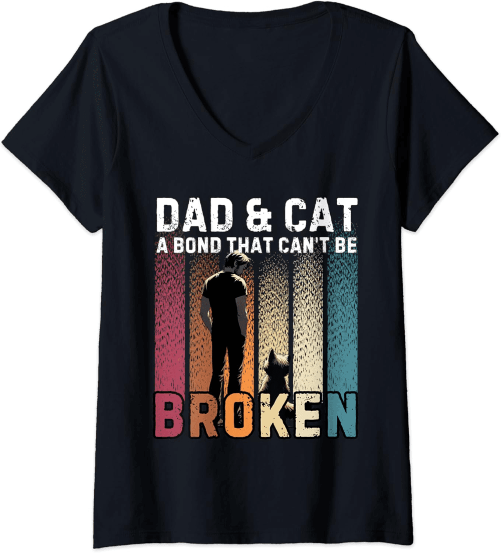 A dad and his cat, a bond that can't be broken retro V-Neck T-Shirt
